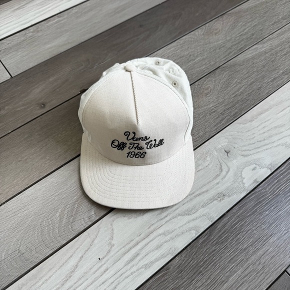 Vans Hat SnapBack Cap Beige Adjustable Embroidered Skateboard Adult Corduroy - Picture 1 of 4